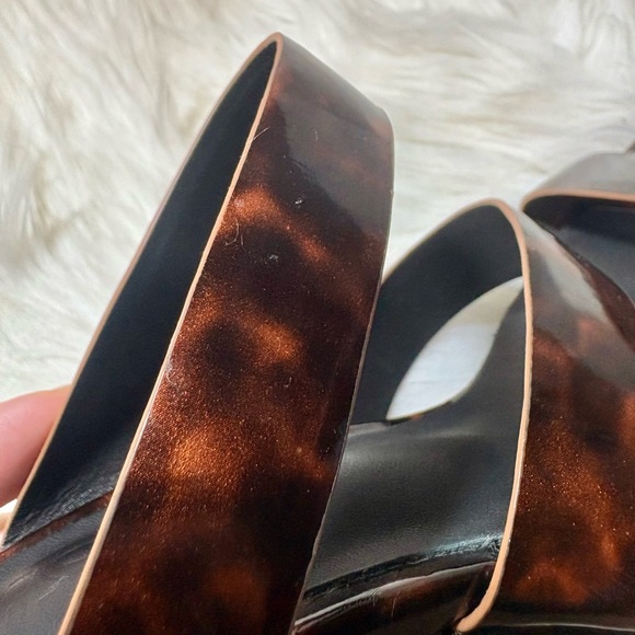 LMS Tortoise Shell Block Heel Sandals - Picture 7 of 7